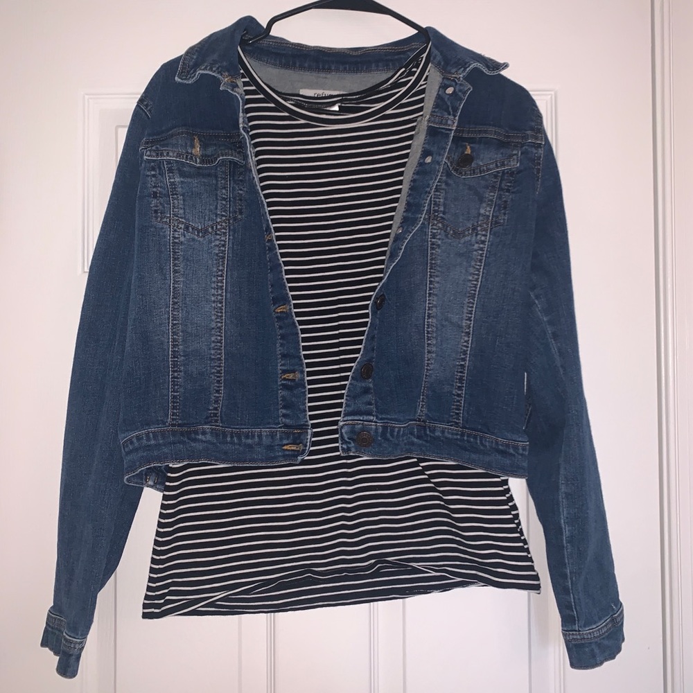 COMFY BLUE DENIM JACKET SIZE LARGE